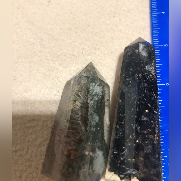 Set of crystal towers - Picture 3 of 3